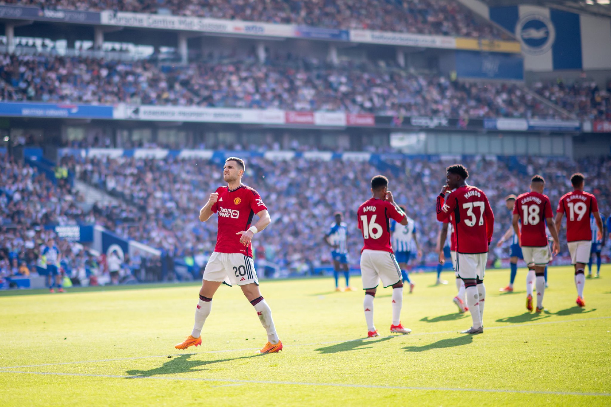 图赫尔执教 图赫尔执教