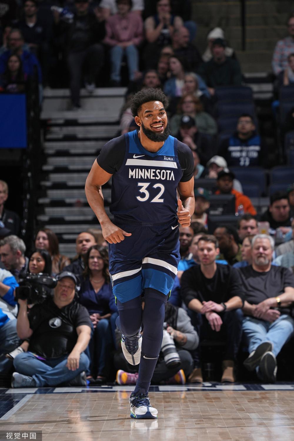 更加严峻的 更加严峻的